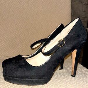 Black heels